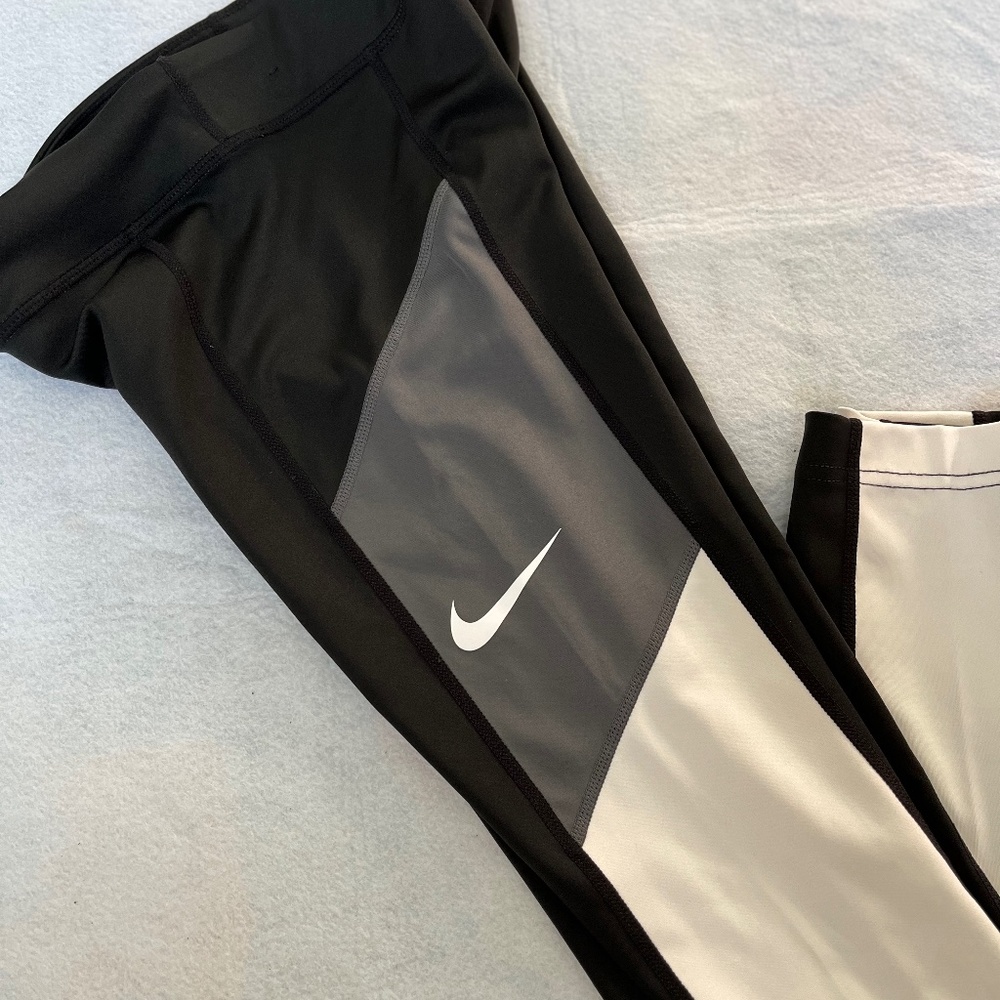 Nike leggings